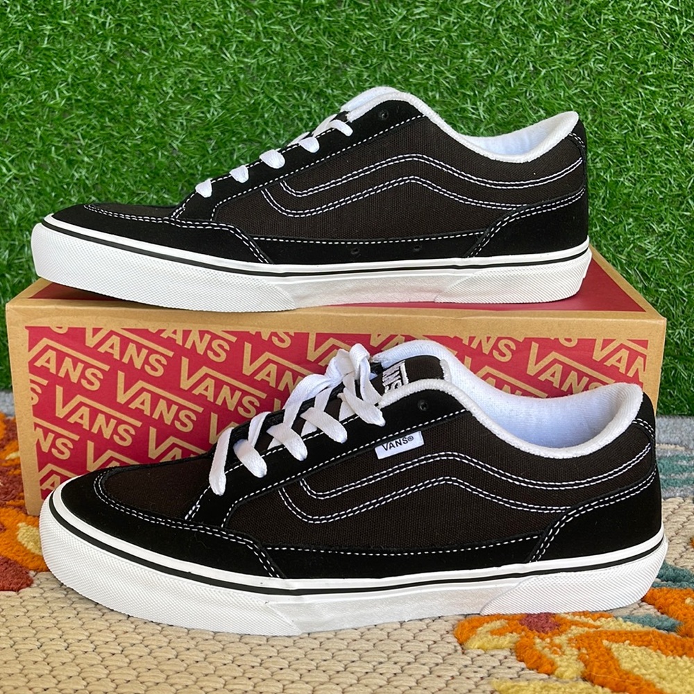Vans Bearcat
Black/White
VNOOODT2BZW Men’s sneakers